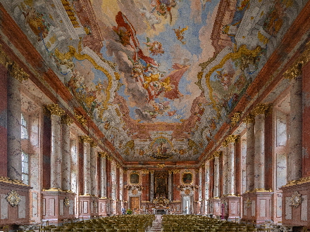 2026_Stift_St._Florian,_Marmorsaal_1